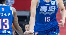 一竞技-包含今夜CBA常规赛焦点战，浙江队完成再遭质疑，赛场秩序良好，年轻球员获得机会的词条